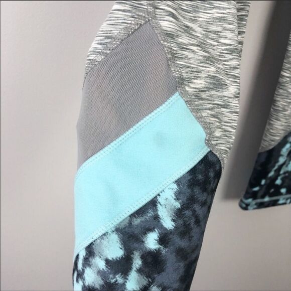 ZELLA | Gray Space Dyed Crop Leggings Aqua Small - Picture 3 of 5